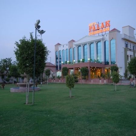 Hotel Palak Paradise Джайпур Екстериор снимка