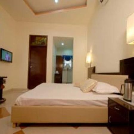 Hotel Palak Paradise Джайпур Екстериор снимка